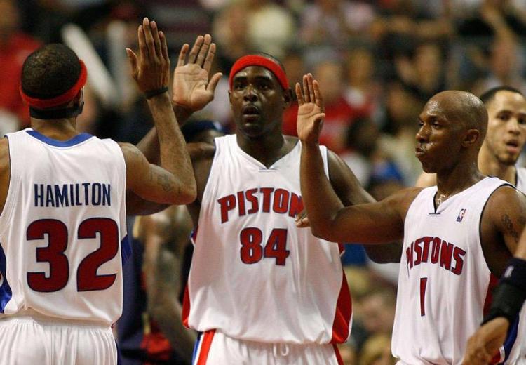 莱万：现在最好不要谈论亚马尔；合同的事我不着急（莱万：当下别谈亚马尔；合同问题我并不着急）