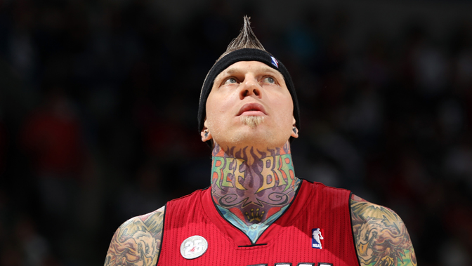 欧冠淘汰赛抽签结果出炉（欧冠淘汰赛签位揭晓）