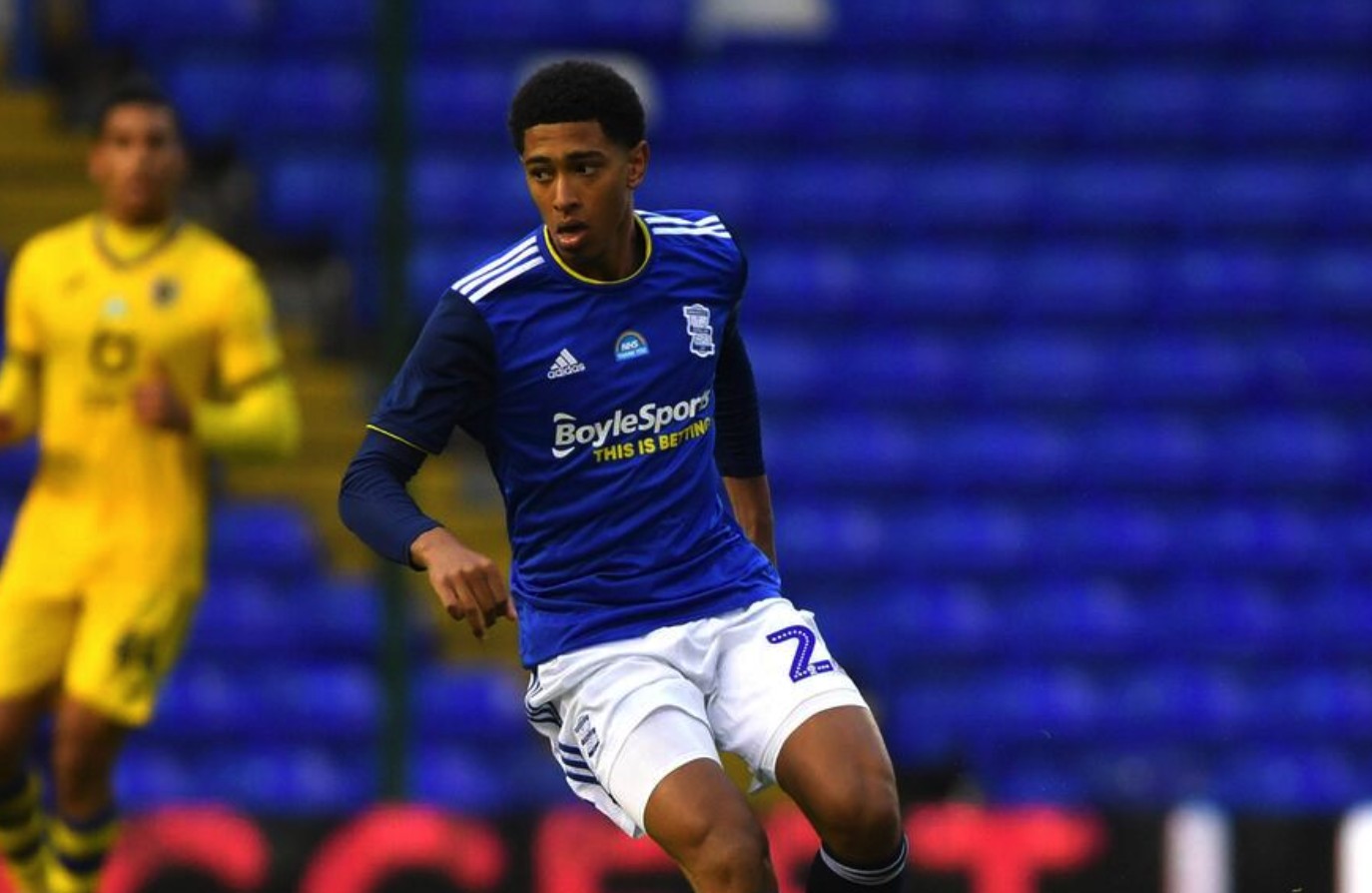 西甲第19轮巴萨主场3-1逆转马竞 奥尔莫进球（西甲第19轮：巴萨主场3-1逆转马竞，奥尔莫破门）