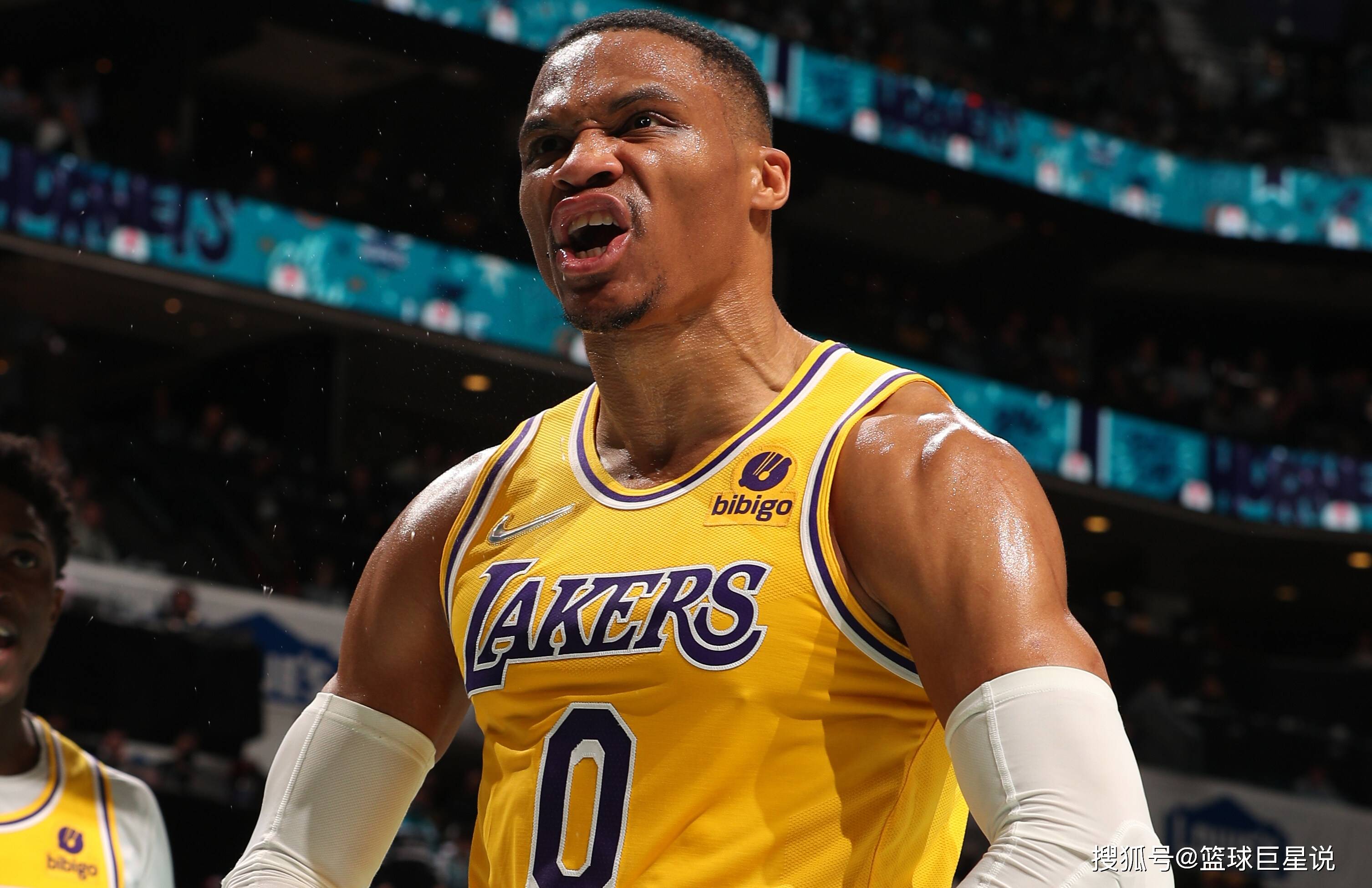 33岁内马尔17分钟戴帽救赎，3场轰5球1助冲击明年世界杯（33岁内马尔17分钟上演帽子戏法强势回归，近3场5球1助剑指明年世界杯）