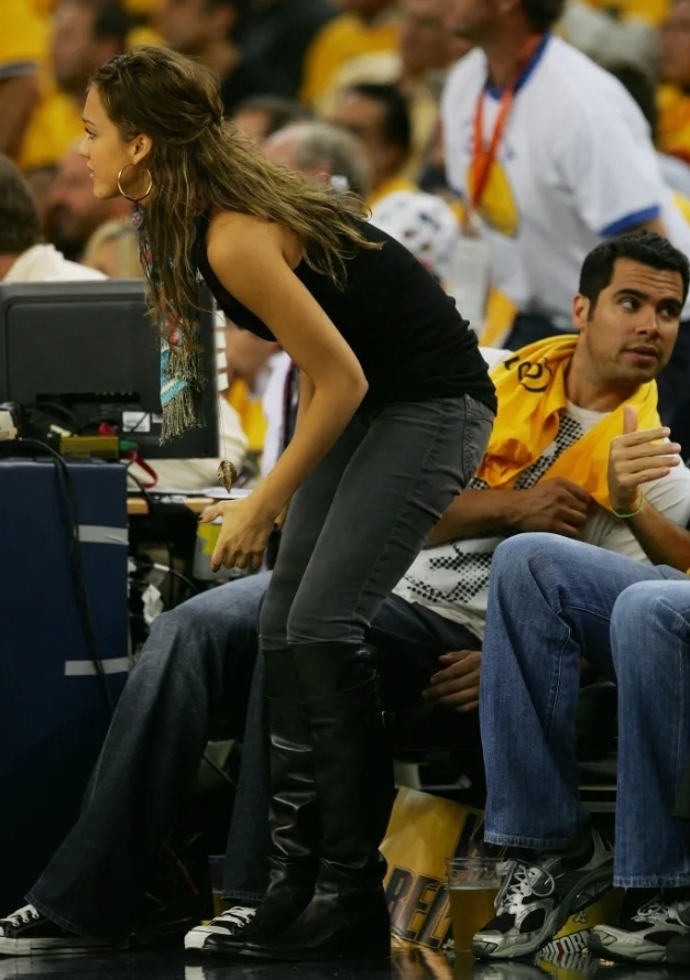 队报专栏：为什么托万选择重返法甲加盟朗斯？（队报观察：托万为何回归法甲并选择朗斯？）