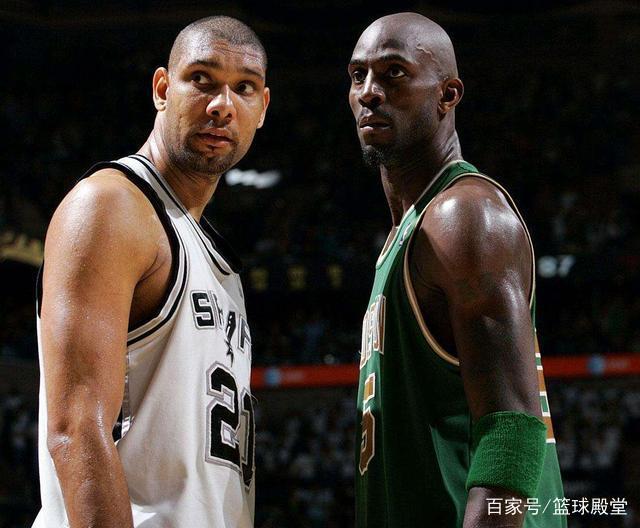 全网首发，足球纪录电影《决战梭鱼湾》明日12：00登陆爱奇艺（足球纪录电影《决战梭鱼湾》将于明日12：00独家登陆爱奇艺）