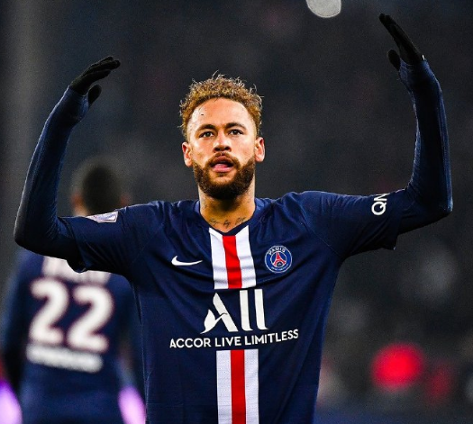 FIFA年度最佳门将候选：多纳鲁马、阿利松、什琴斯尼在列（FIFA年度最佳门将候选名单出炉：阿利松、什琴斯尼、多纳鲁马入围）