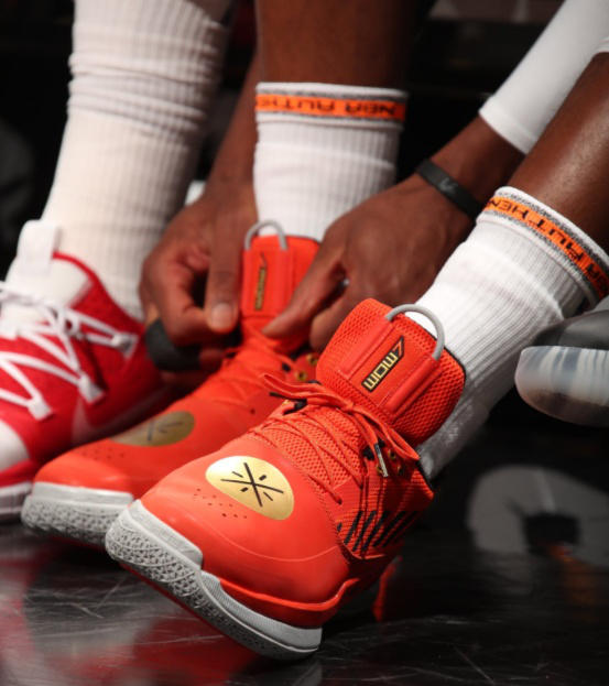 直接颁奖！雷速中超评选：法比奥大四喜，当选第30轮MVP（毫无悬念！雷速中超评选：法比奥上演大四喜，荣膺第30轮MVP）