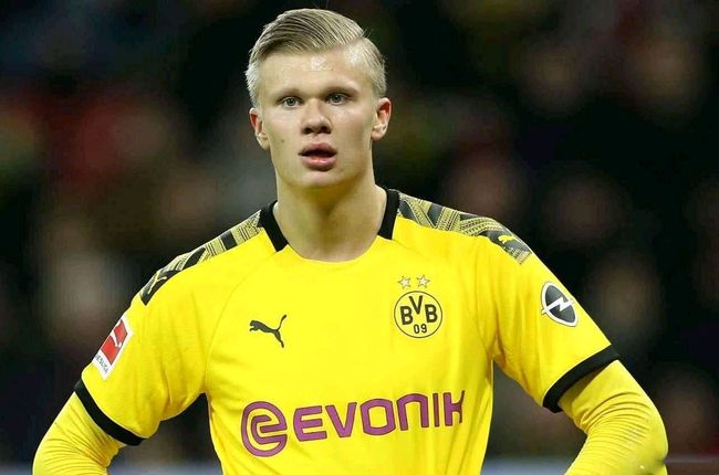 球星连续三次强硬打成（球星三度强硬打进）