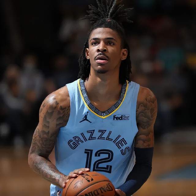 前英冠球员：瓜帅毁了英式足球，现在大家都从后场发起进攻（前英冠球员：瓜帅让英式足球走样，如今各队一律从后场组织进攻）