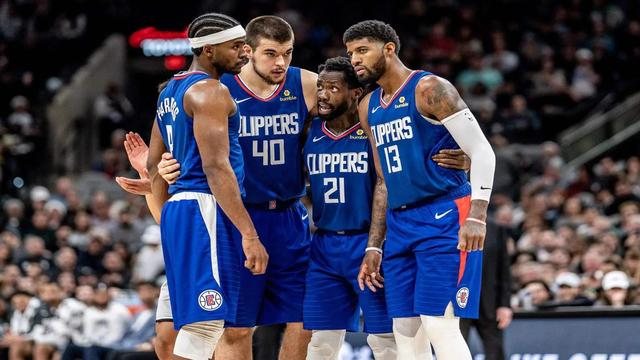 青训小将关键传球助攻（青训新星送出关键助攻）