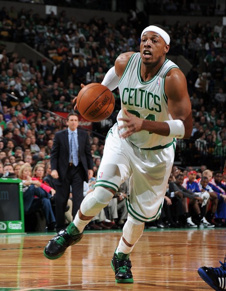 巴萨U12的尼日利亚新星与耐克签约，经纪人：他家人要求的（巴萨U12尼日利亚小将签约耐克，经纪人称系其家人主导）