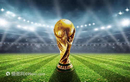 杨铭锐：先踢好中超再说留洋，最想去西班牙（杨铭锐：立足中超再谈留洋，首选西班牙）