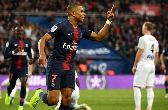 意媒：国米冬窗有意科纳特，利物浦或接受1500万欧报价（意媒称国米冬窗想引进科纳特，利物浦或愿以1500万欧放人）