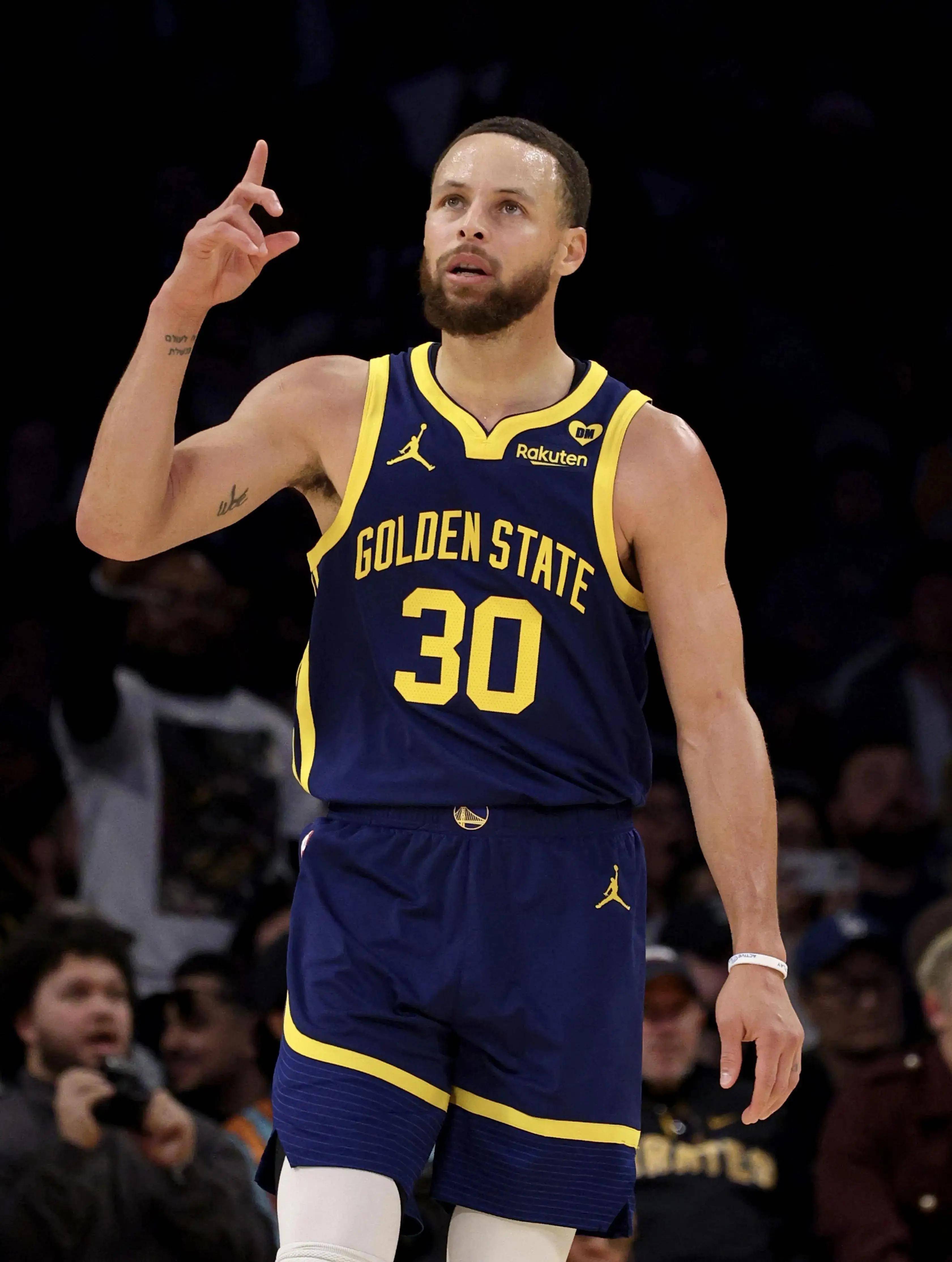 马卡：赫伊森将在对阵阿拉维斯时回归，姆巴佩仍待定（马卡报：赫伊森有望战阿拉维斯复出，姆巴佩出场成疑）