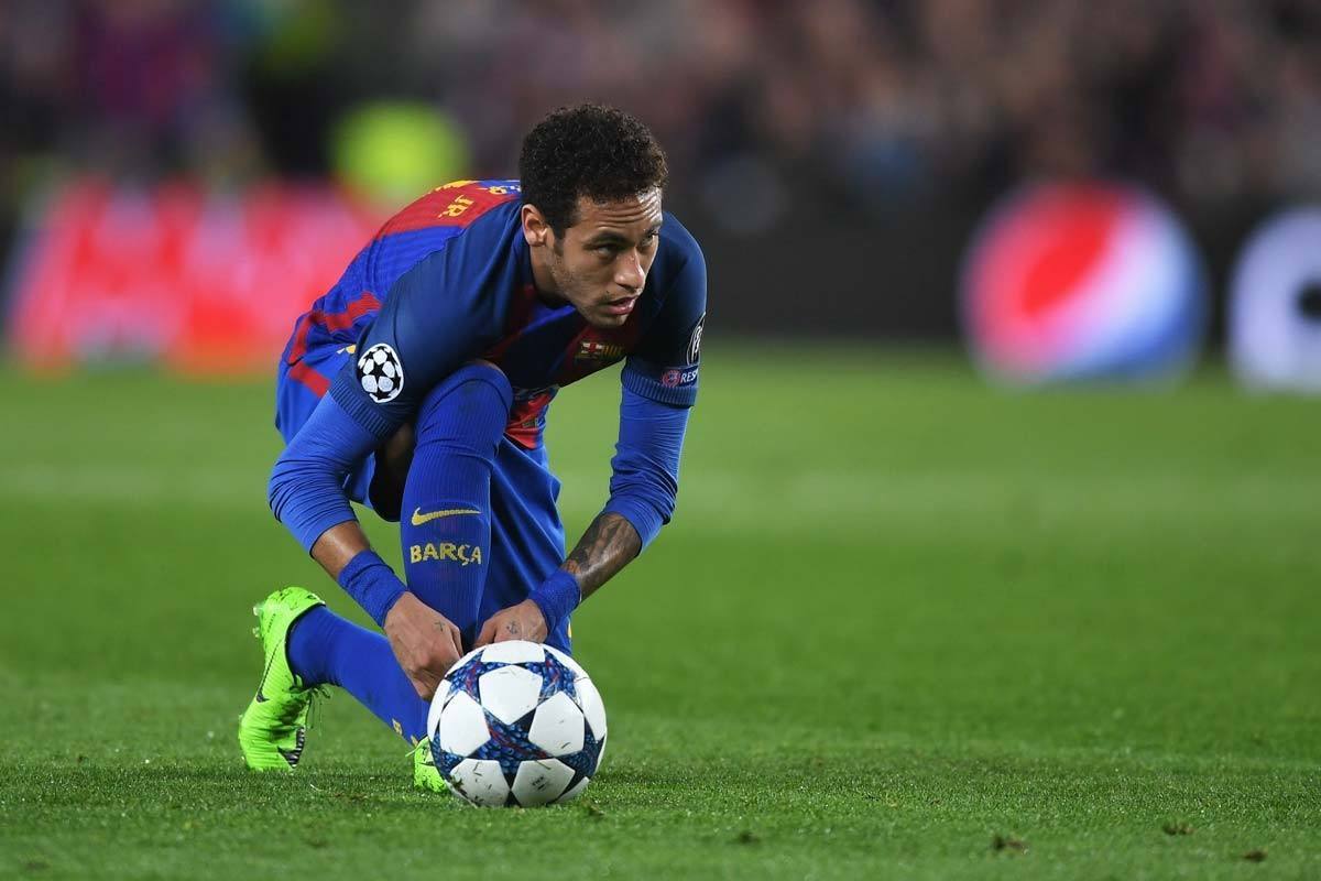 特尔斯特根将接受背部手术缺阵3个月,巴萨薪资空间受限